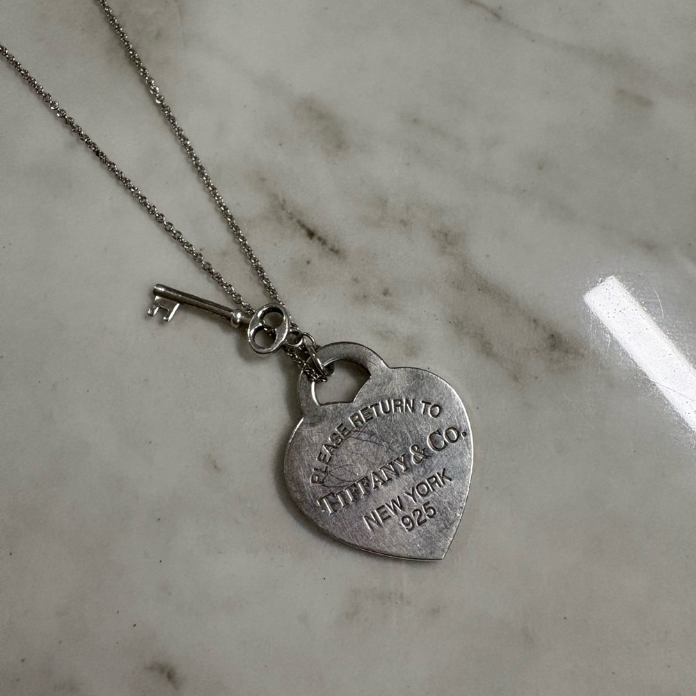 Tiffany & Co. Silver Heart & Key Pendant Return To Tiffany’s Necklace